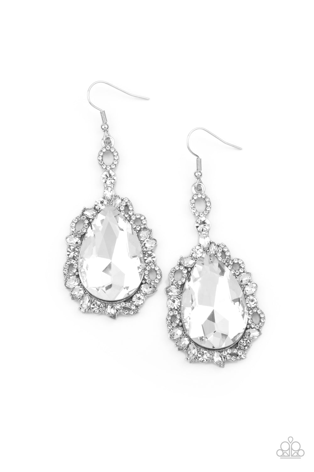 Royal Recognition - White earring 2092