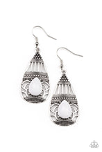 Load image into Gallery viewer, Eastern Essence - White earring 537
