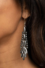 Load image into Gallery viewer, Crown Heiress - Silver earring 2224
