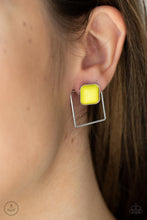 Load image into Gallery viewer, FLAIR and Square - Yellow jacket post earring 2224
