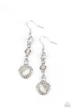 Load image into Gallery viewer, Epic Elegance - White earring B119
