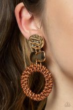 Load image into Gallery viewer, Woven Whimsicality - Gold earring A028
