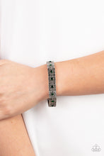 Load image into Gallery viewer, Venetian Valentine - Green bracelet 1648
