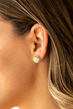 Load image into Gallery viewer, Simply Serendipity - Green post earring B124
